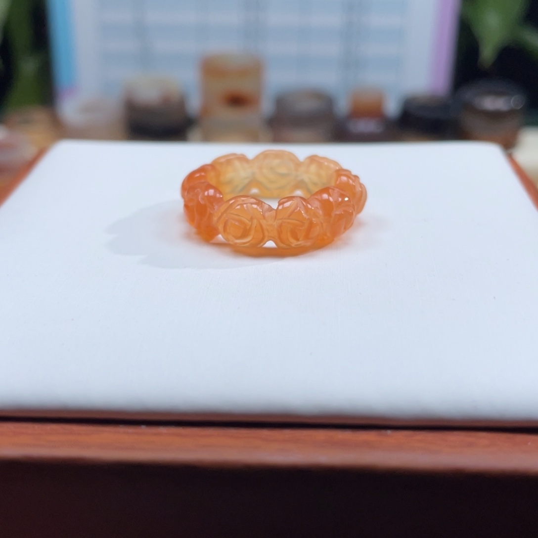 睡***好玛瑙/玉髓未镶嵌戒指Z18.5港18