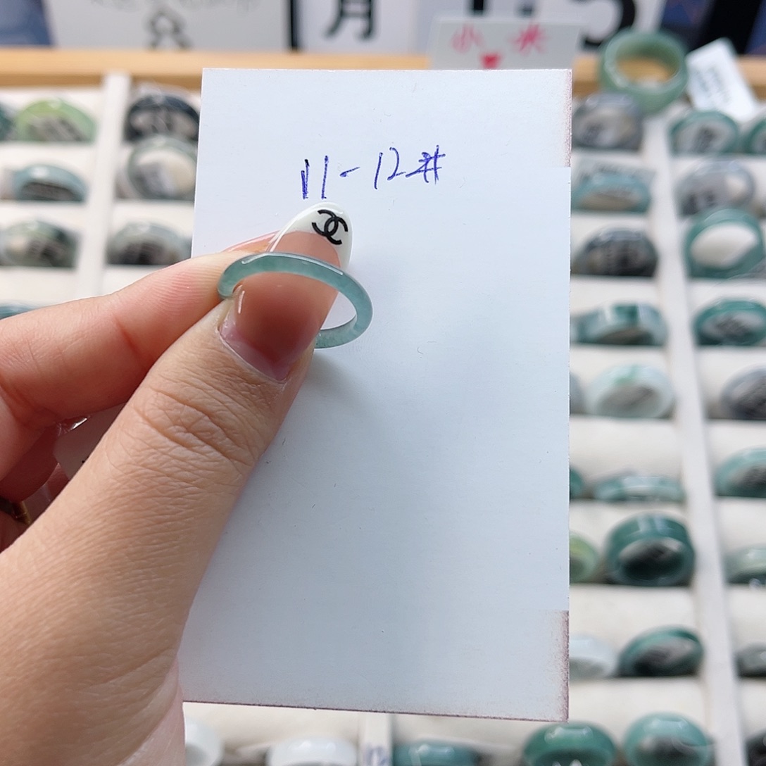 翡翠戒指未镶嵌翡翠