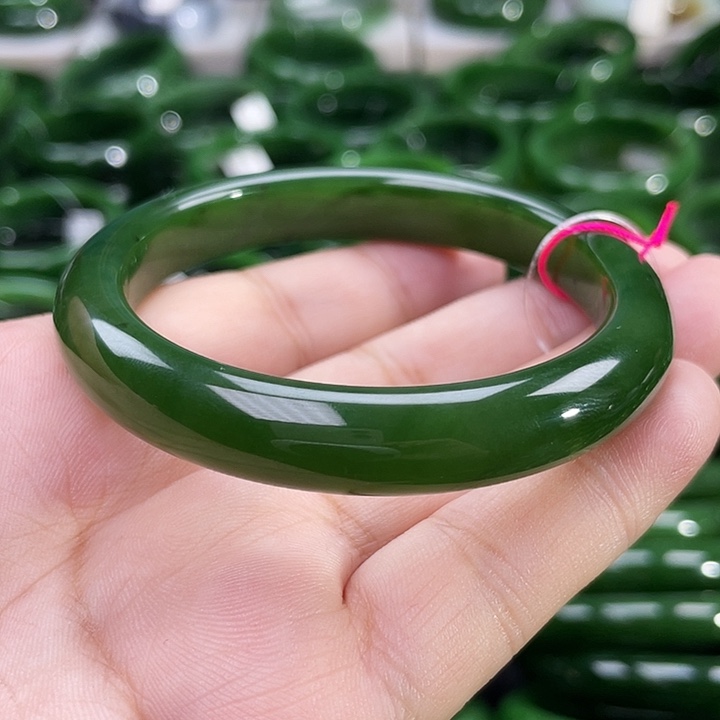 未镶嵌手镯和田玉（碧玉）