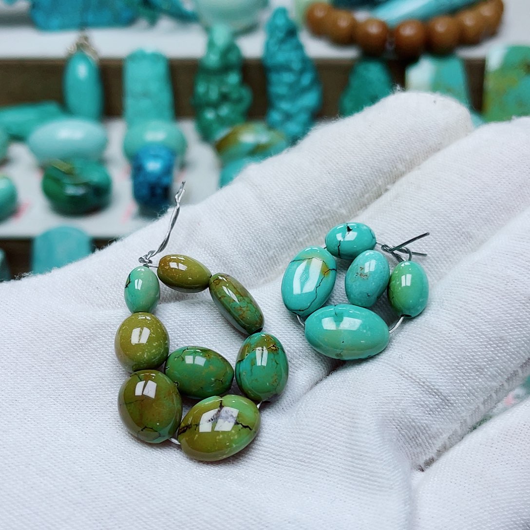 朵***蹄绿松石未镶嵌挂件