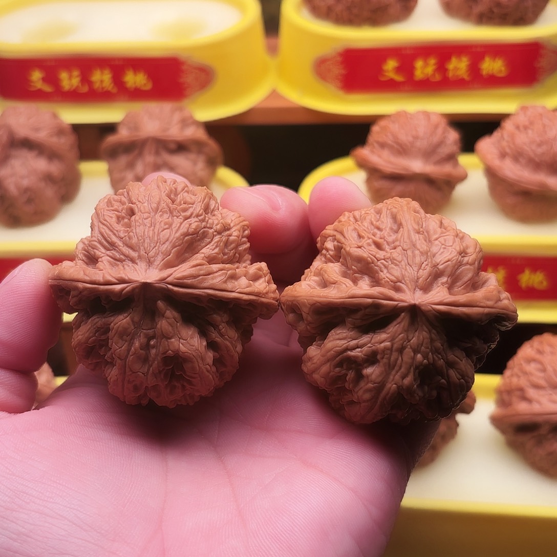 文玩核桃吊坠粗筋