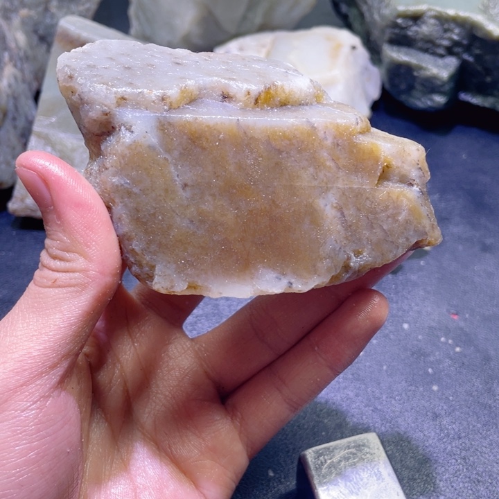 和田玉（糖玉）未镶嵌珠宝半成品