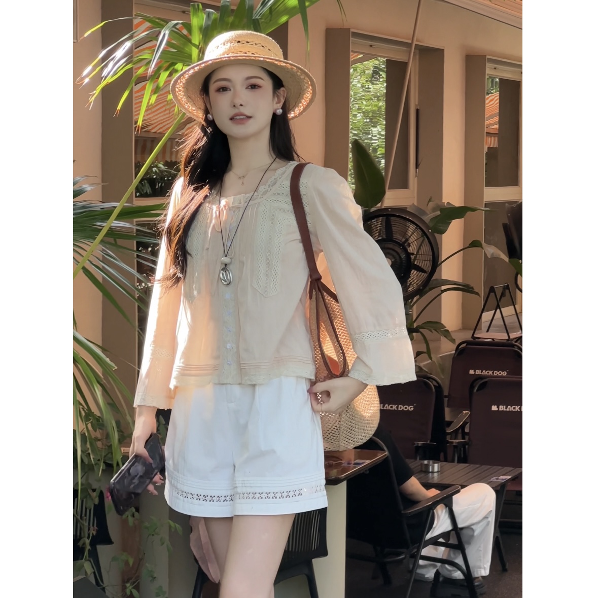 【YO YO】早秋上新洋气重工蕾丝花边圆领衬衫宽松显瘦881170