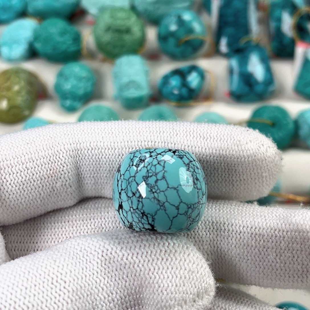 绿松石未镶嵌车挂