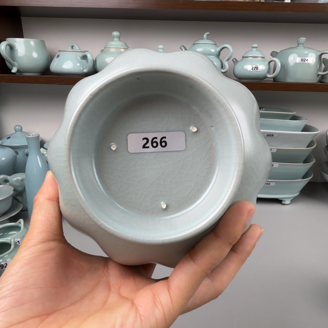 摆件陶汝瓷莲花碗支钉烧仿古釉大瑕不退不换266