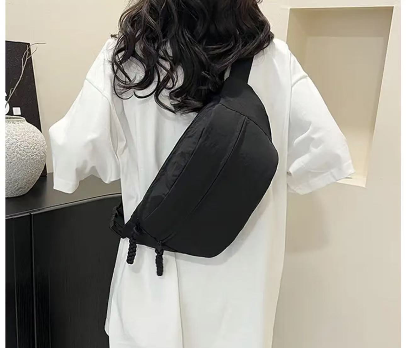 【福利款】时尚通勤斜跨运动包包