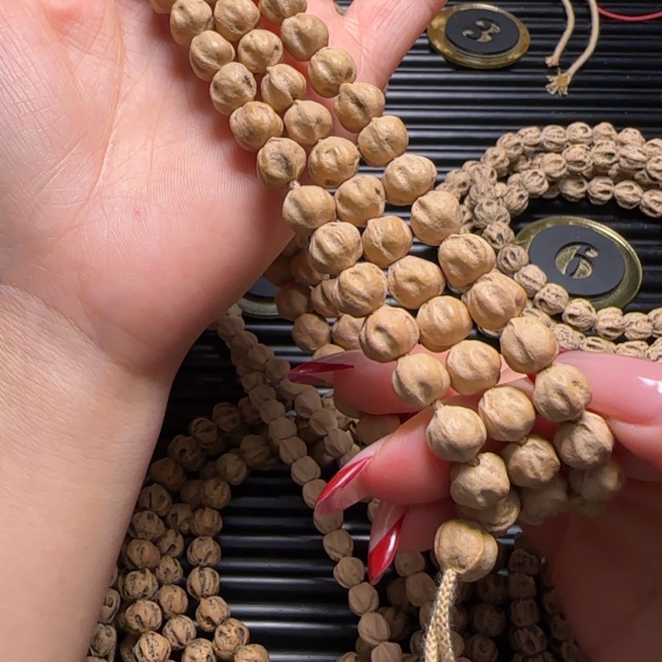 【闪购商品】柏香籽/百香籽吊坠o*e