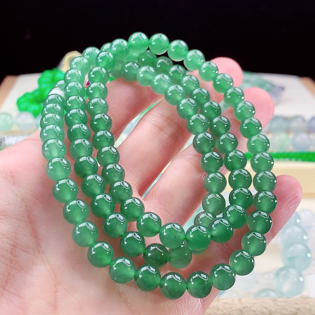 翡翠手链未镶嵌冰绿色