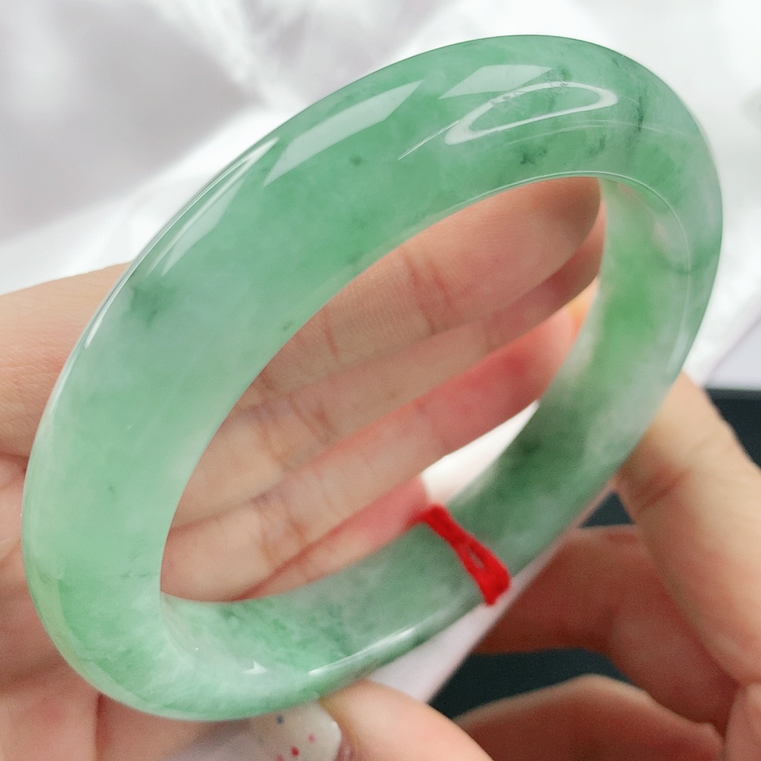 翡翠未镶嵌手镯，004