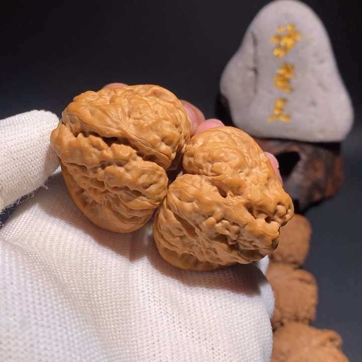 文玩核桃吊坠L***41三角蛙