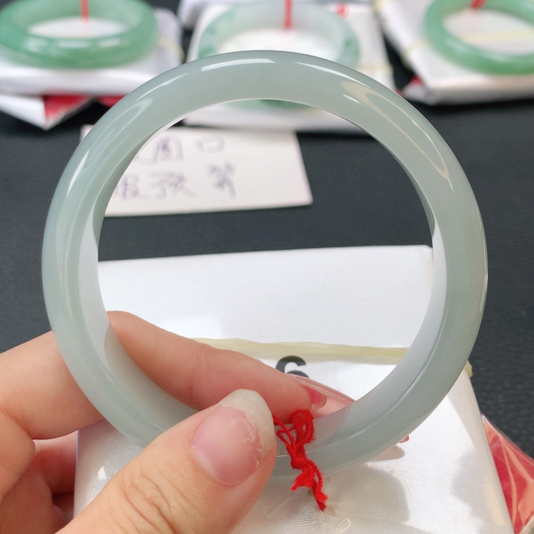 翡翠手镯未镶嵌翡翠手镯58