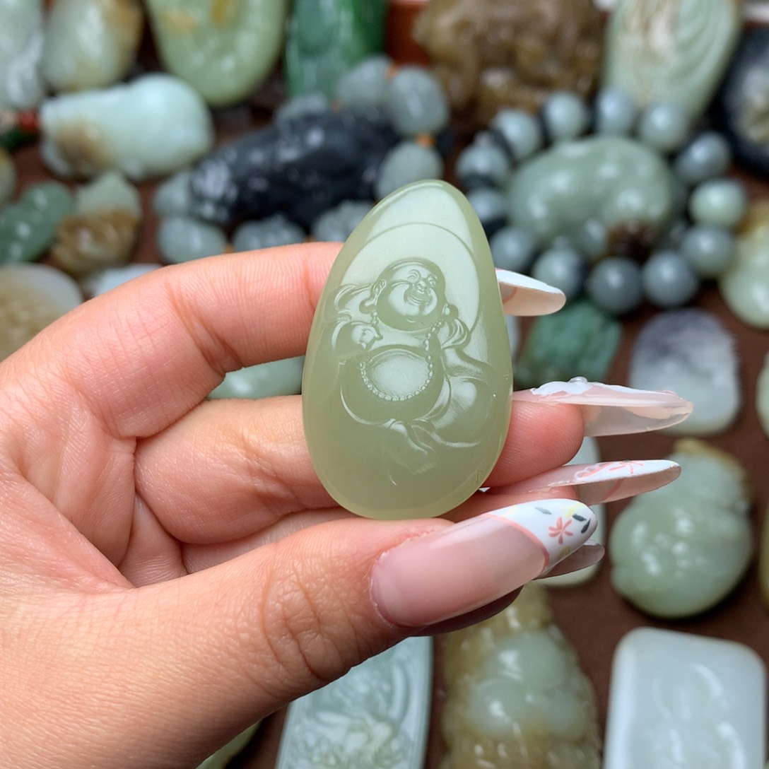 和田玉挂件未镶嵌