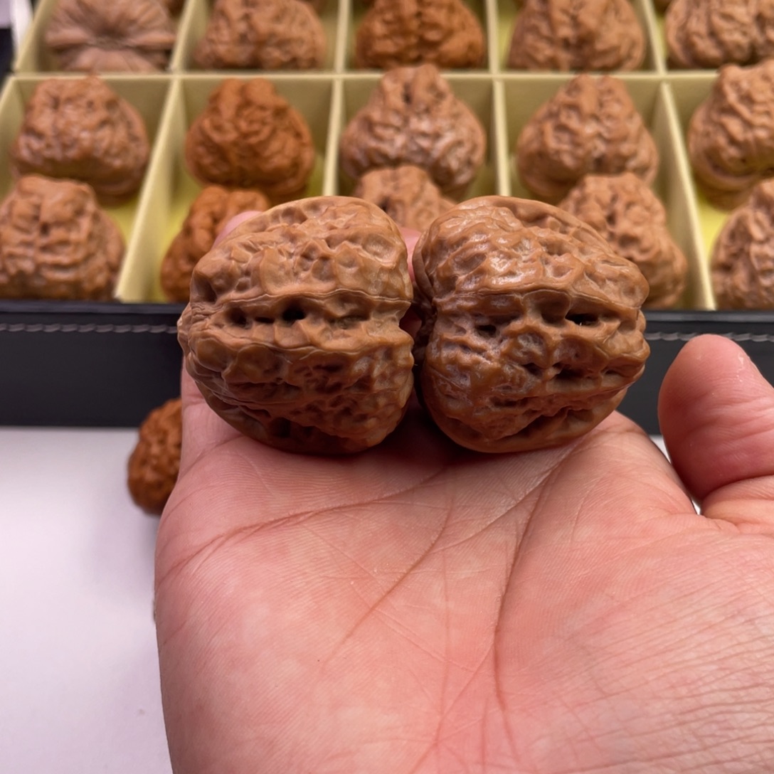 P***L文玩核桃吊坠40蛤蟆0882