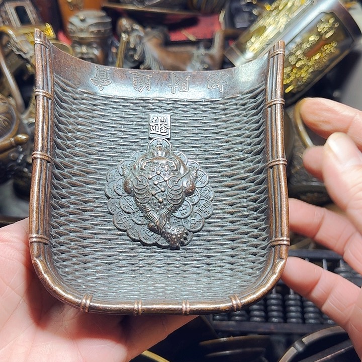 铜器摆件收收藏藏