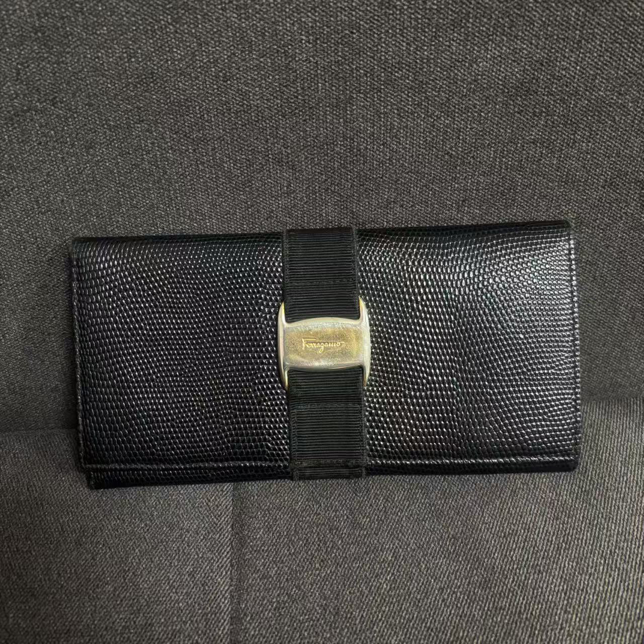 95新 FERRAGAMO/菲拉格慕 奢优Q/菲拉格慕钱包/18003