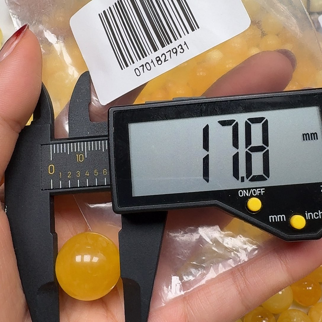 琥珀未镶嵌裸石悠悠