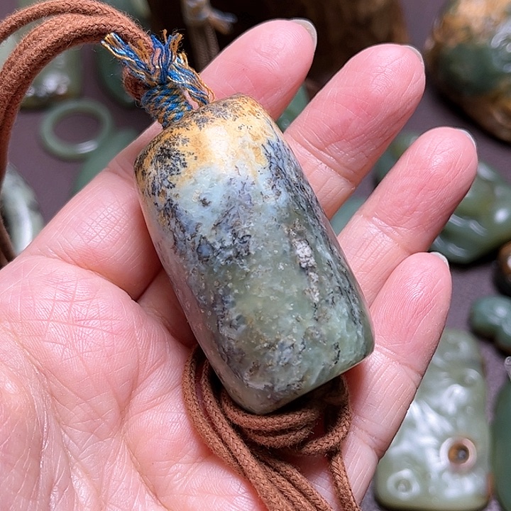 岫岩河磨玉（透闪石质玉）手绳未镶嵌