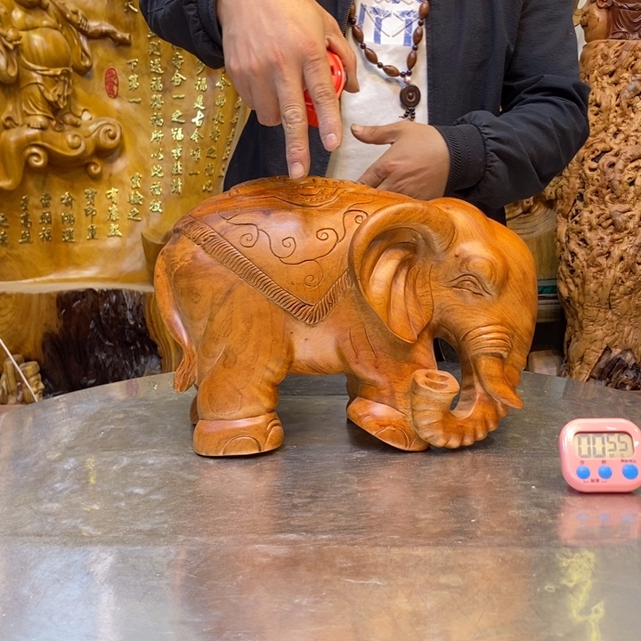 隐***藏木香樟木长度38厘米