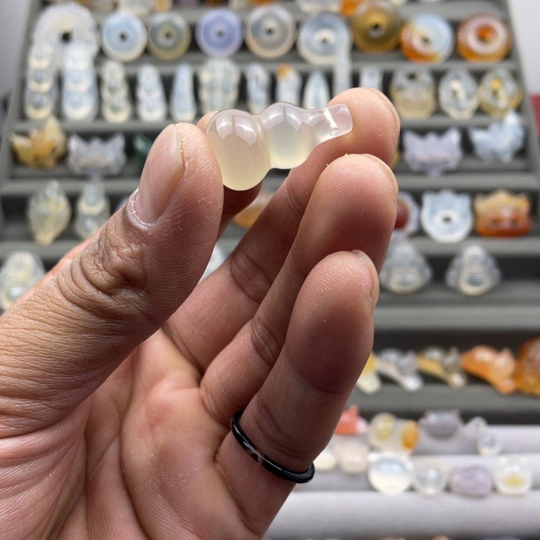 玛瑙/玉髓未镶嵌颈饰