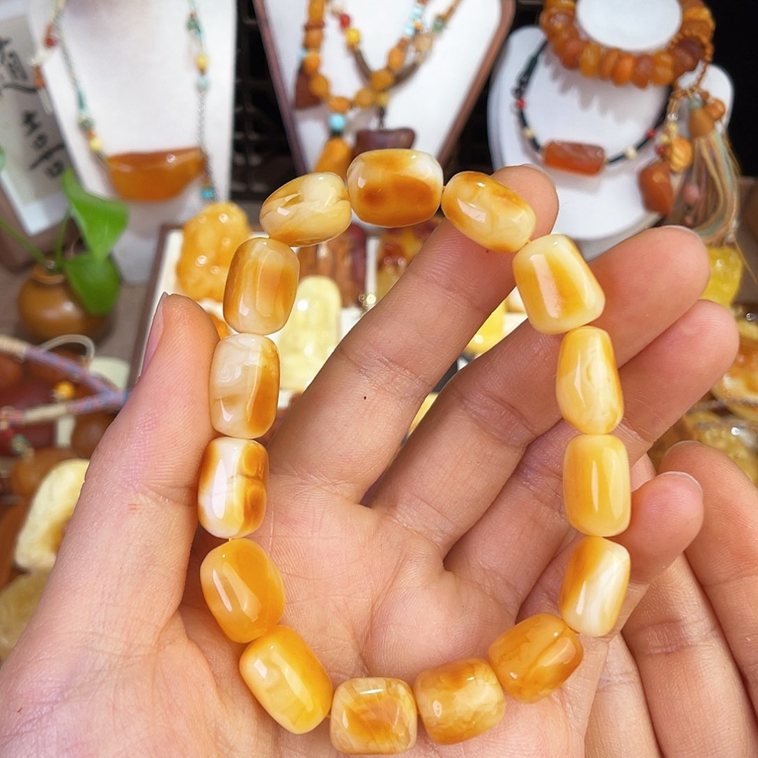 未镶嵌琥珀珠宝奇石，