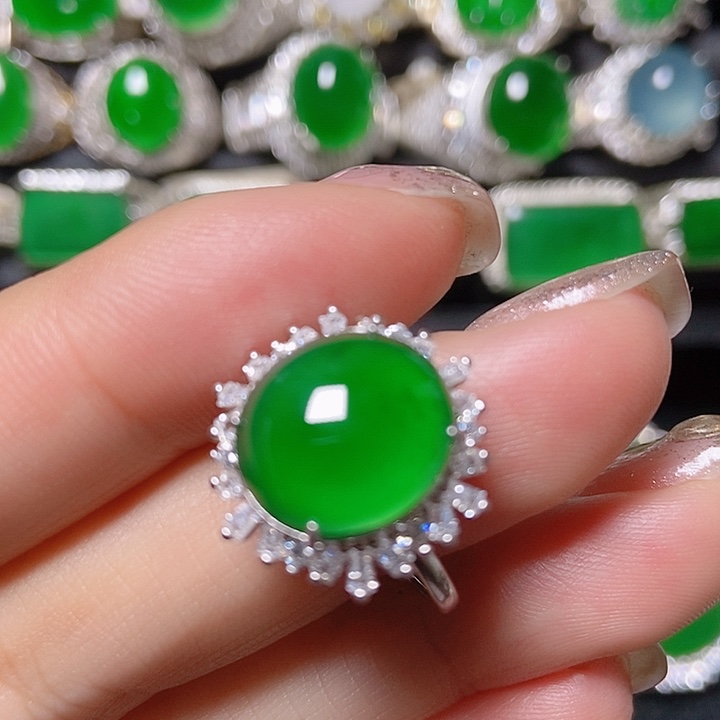 翡翠银S925镶嵌颈饰翡翠