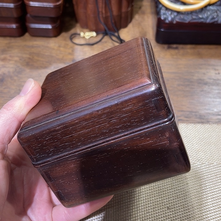 香榧木过大年放大漏了