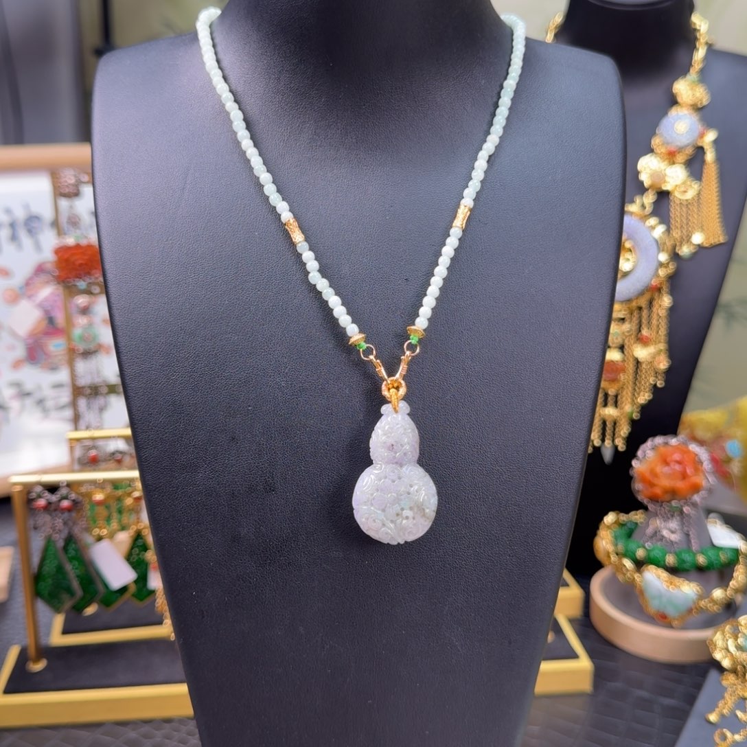 翡翠未镶嵌套链福利