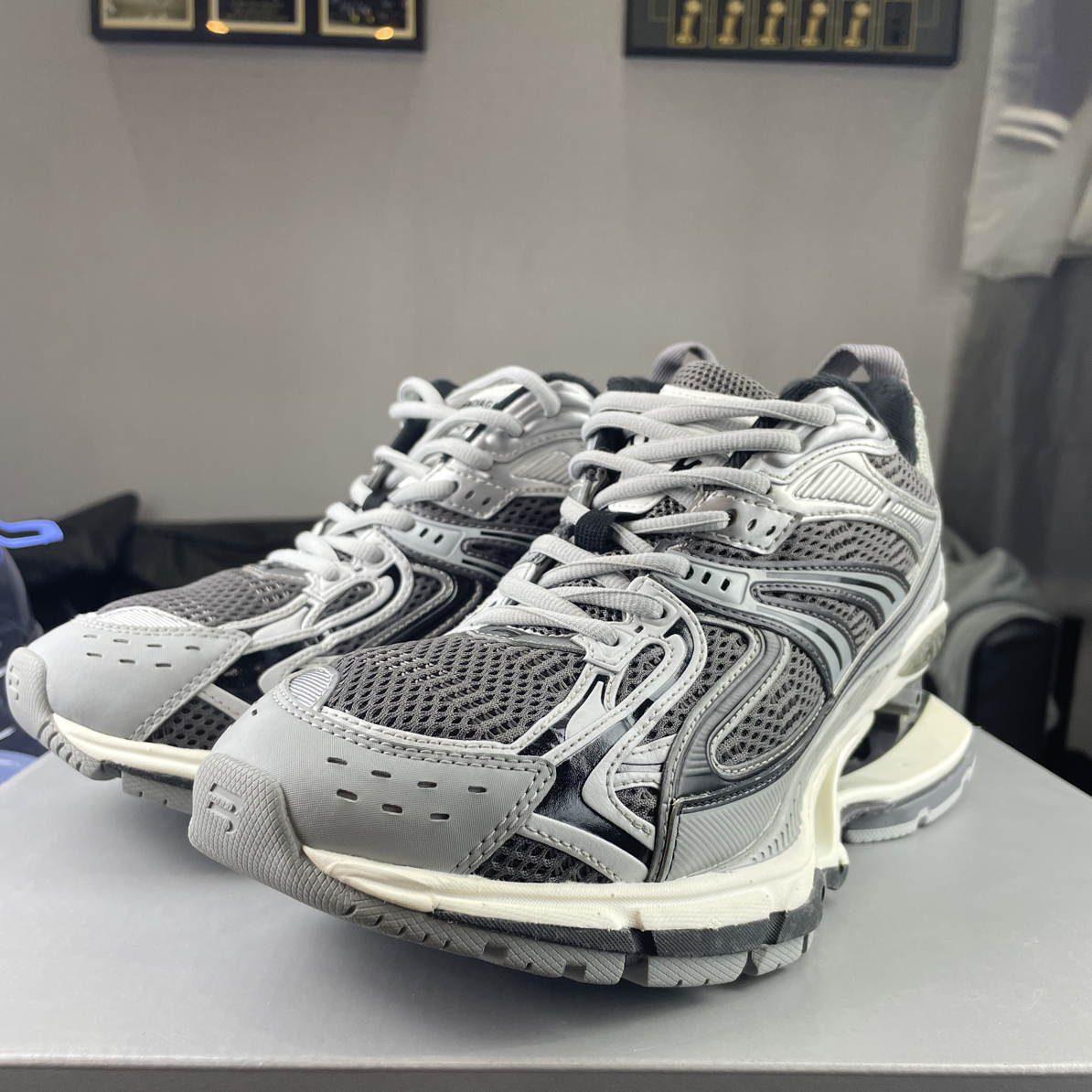 99新 Balenciaga/巴黎世家 X pander弹簧鞋39码原盒穿一次