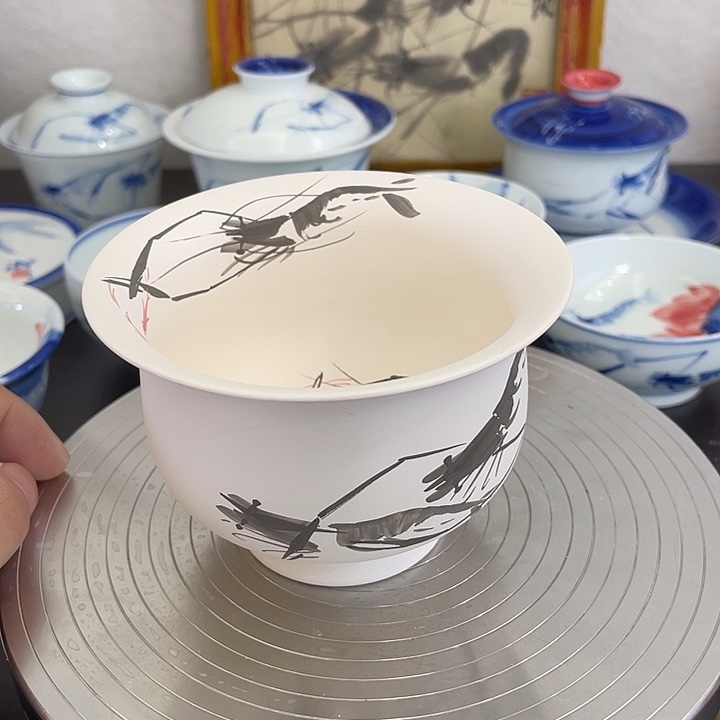 手工是画画陶瓷作品