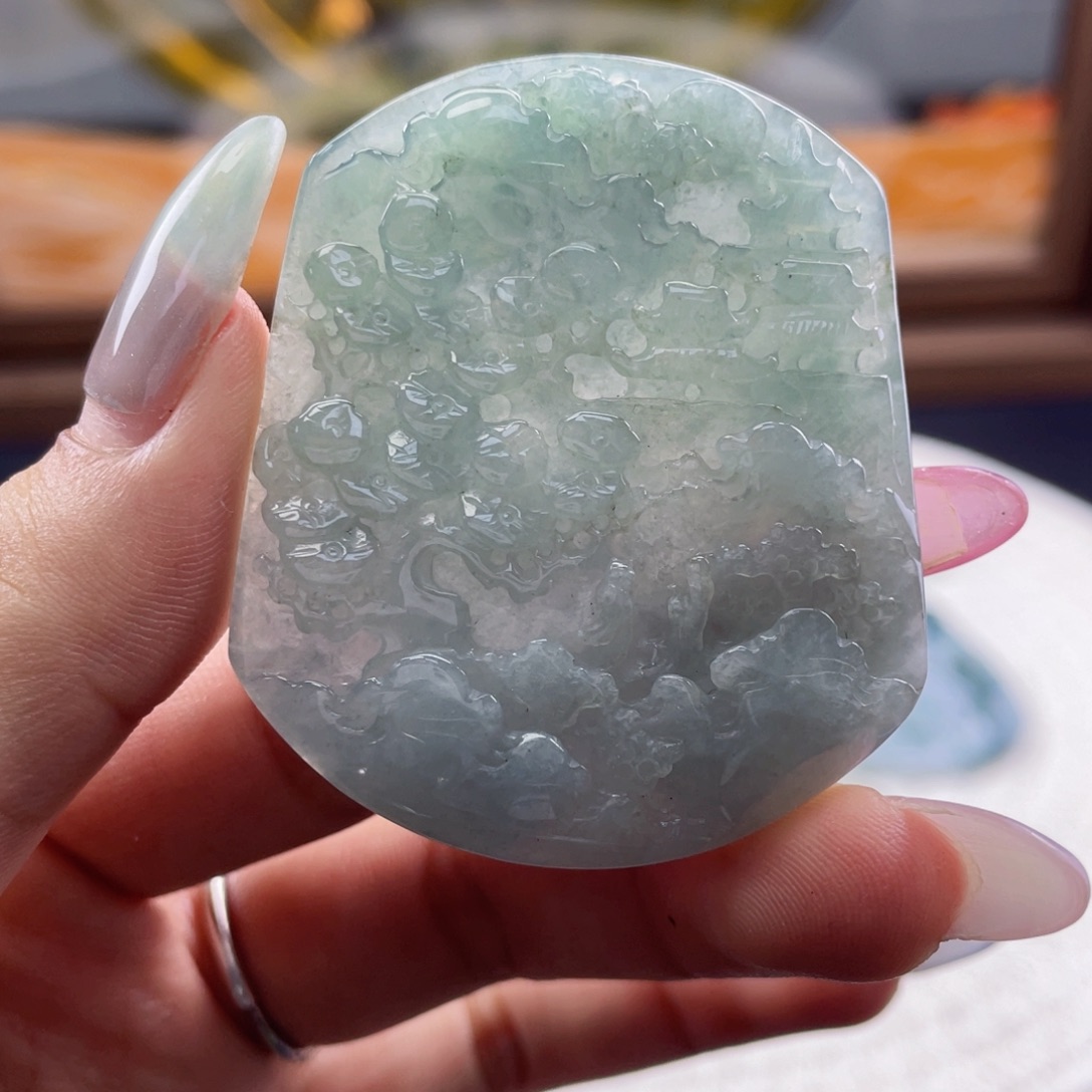 翡翠裸石天然翡翠山水牌