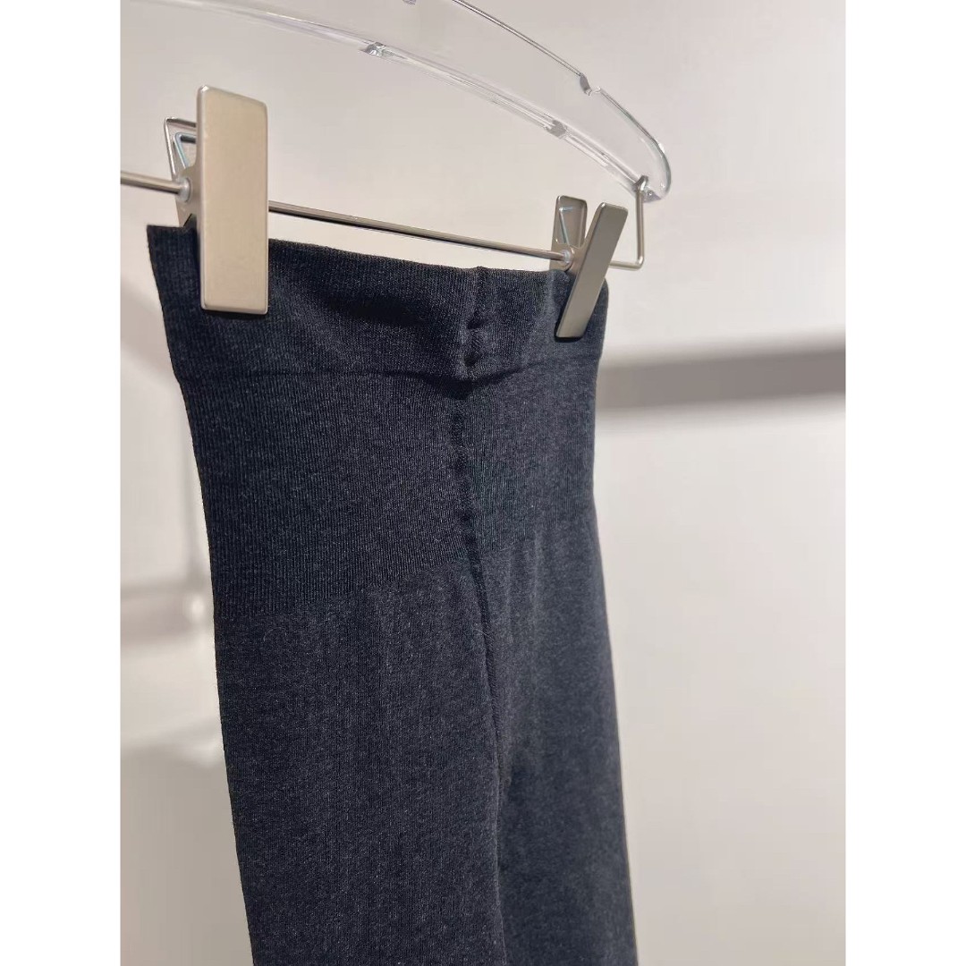 YIYI   秋冬百搭舒适新品   百搭显瘦加厚连裤连脚袜