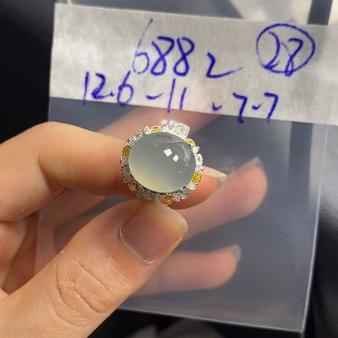 定制翡翠未镶嵌翡翠