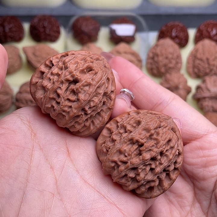 文玩核桃把件三角白