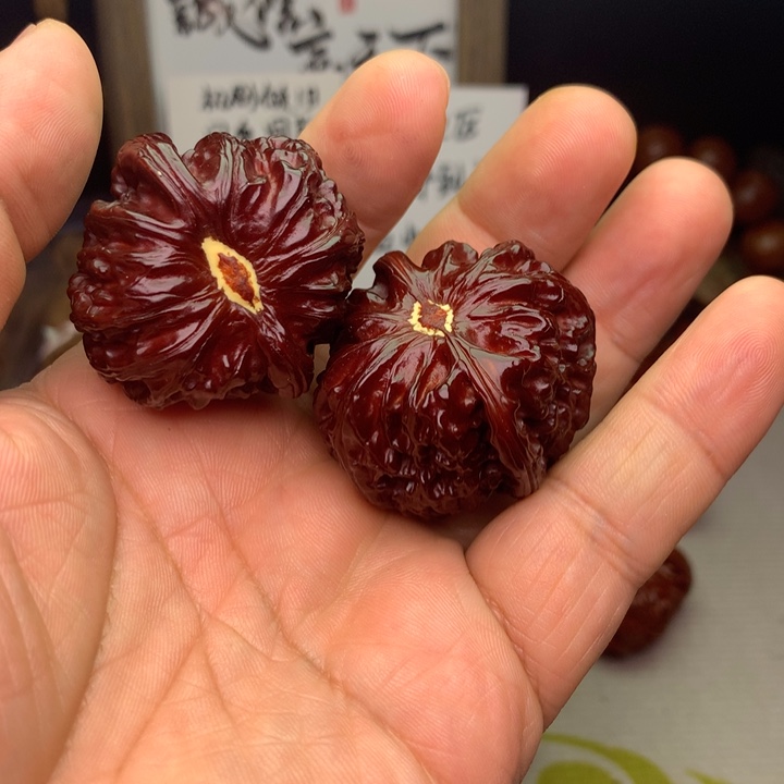 文玩核桃把件偶**想三角白