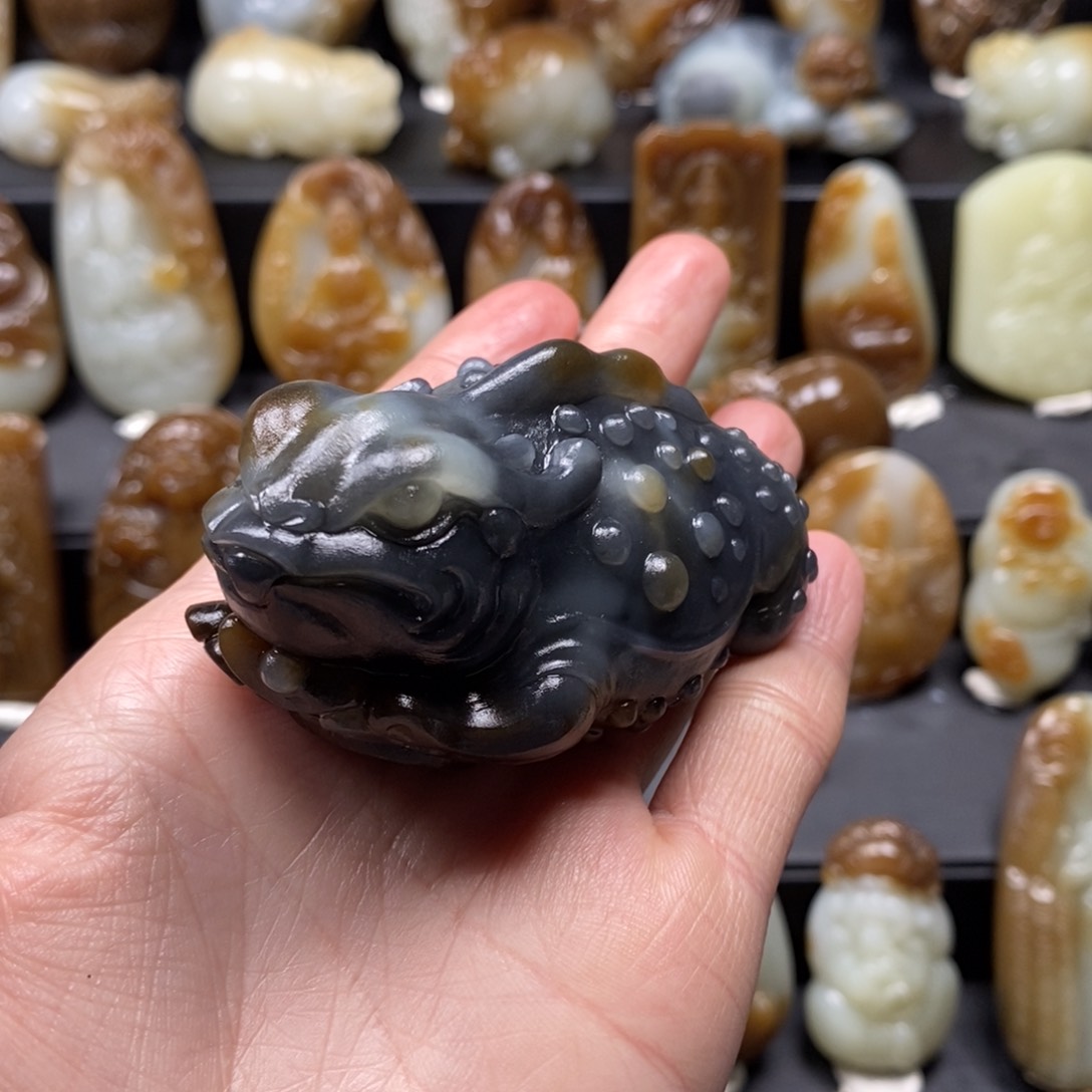 和田玉（糖玉）吊坠(不含链)未镶嵌