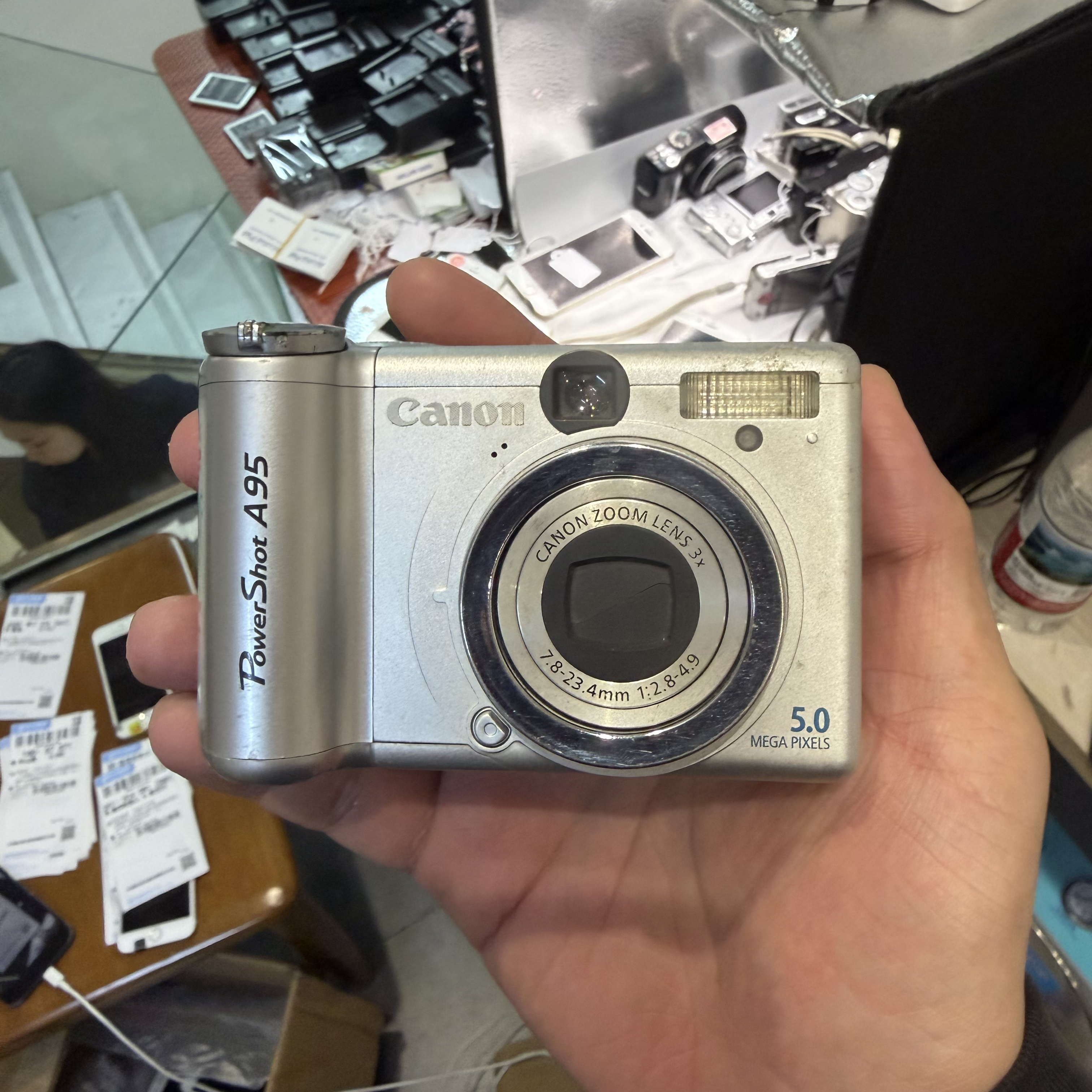 8新 Canon/佳能 佳能a95 冷白皮 可自拍  不带读卡器 