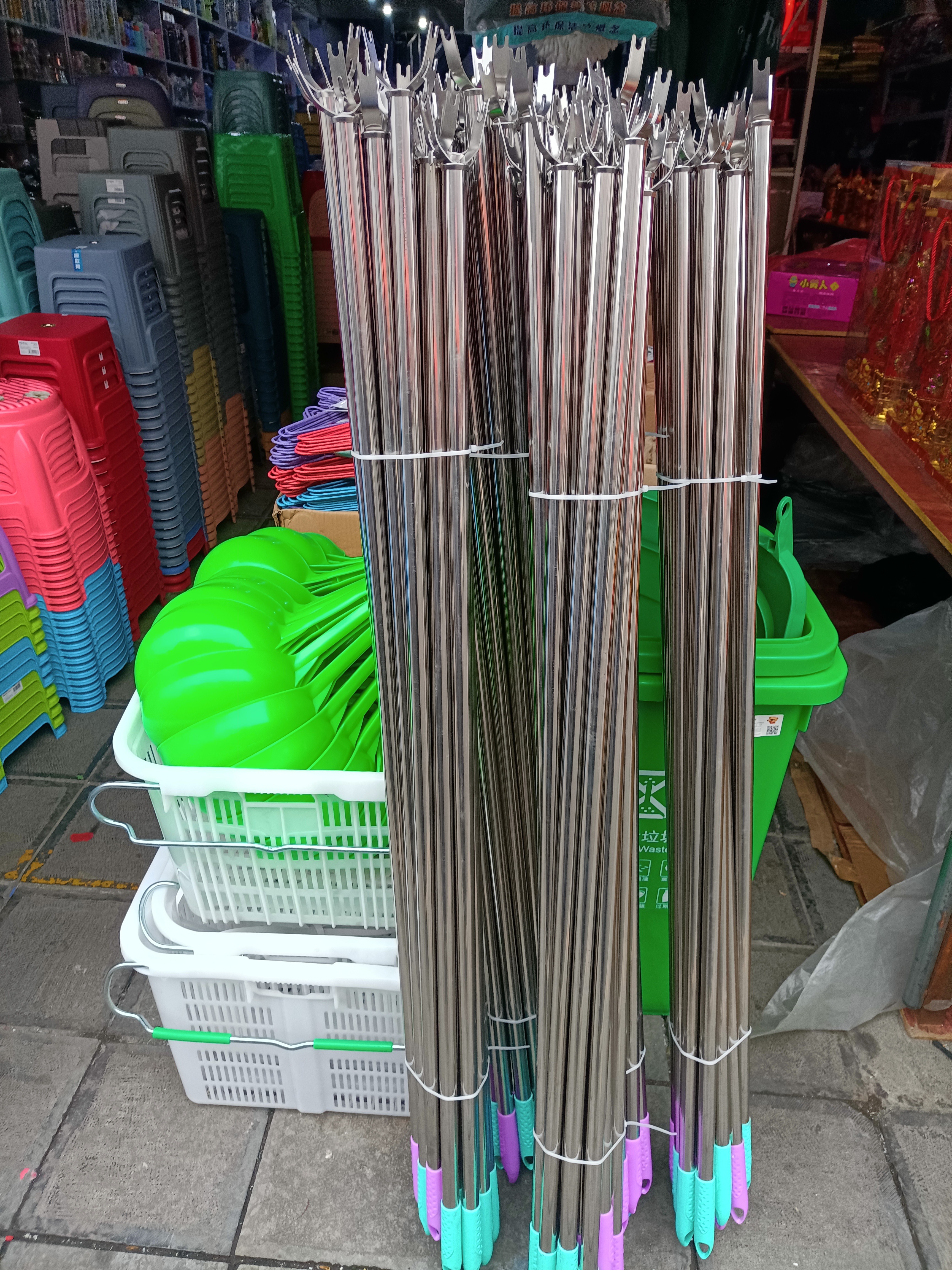 不锈钢管顶衣叉，