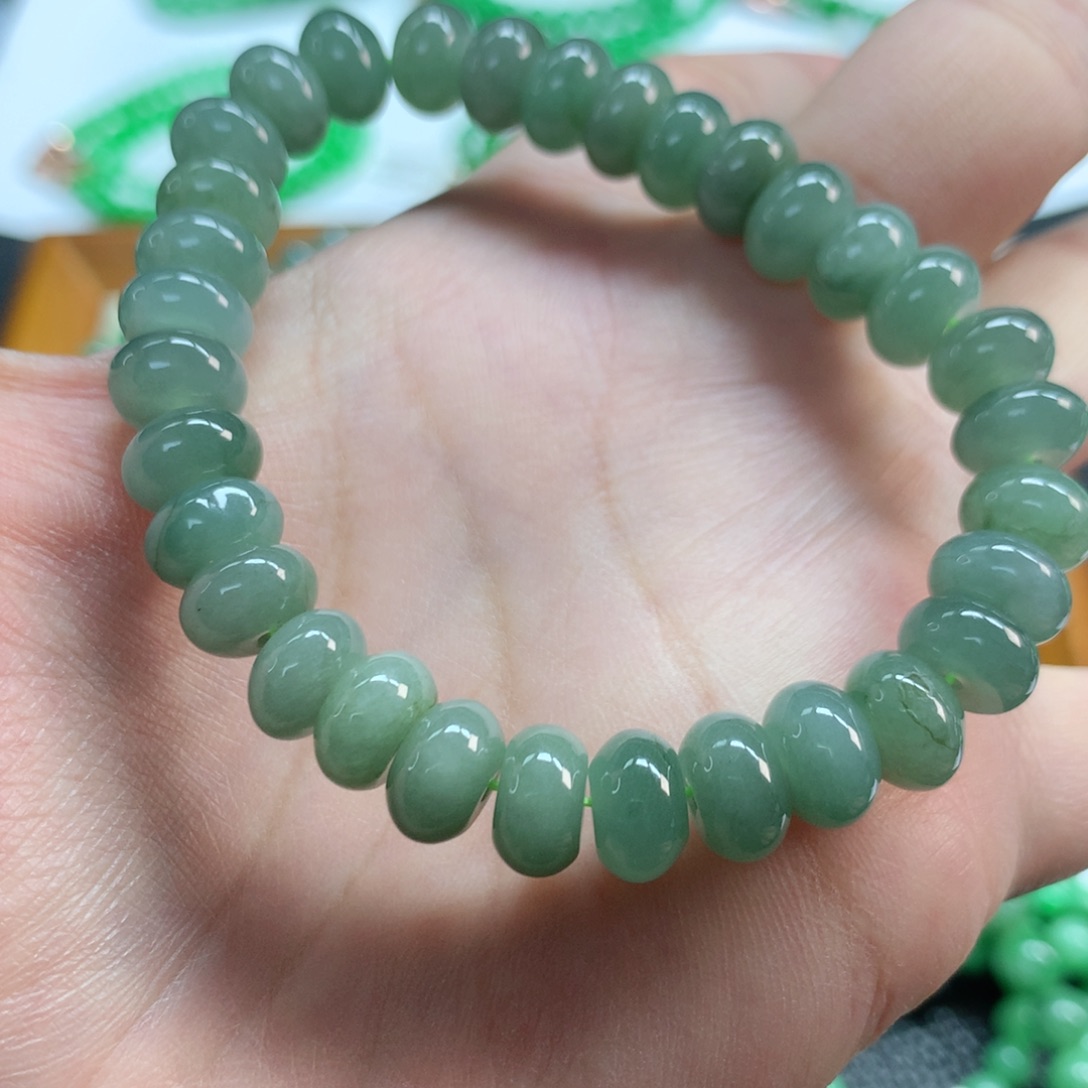 翡翠未镶嵌手链翡翠