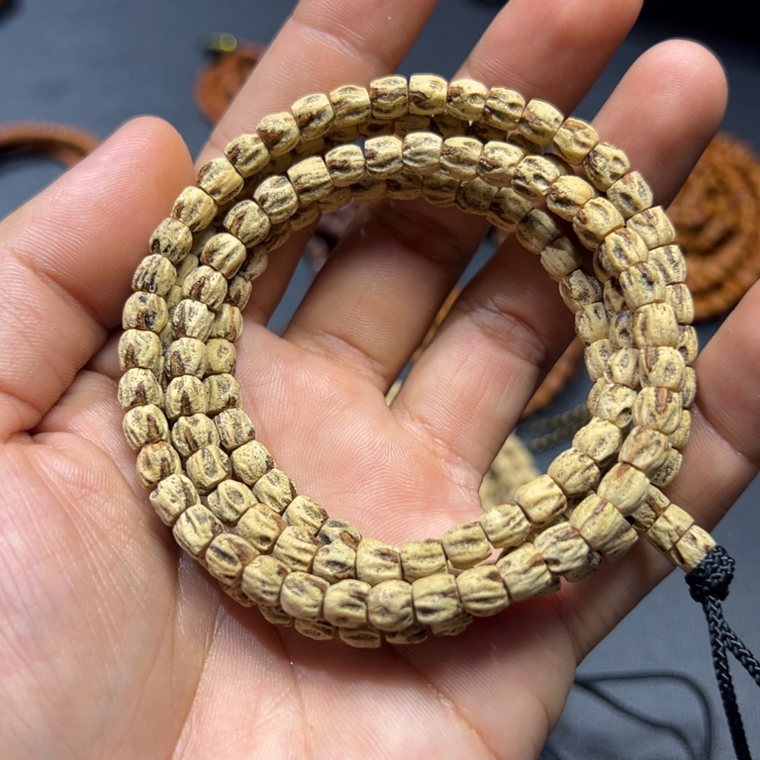 柏香籽/百香籽吊坠A74