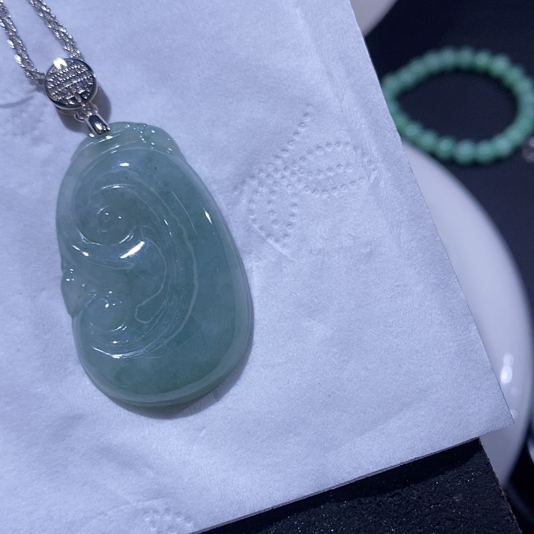 翡翠吊坠(不含链)未镶嵌