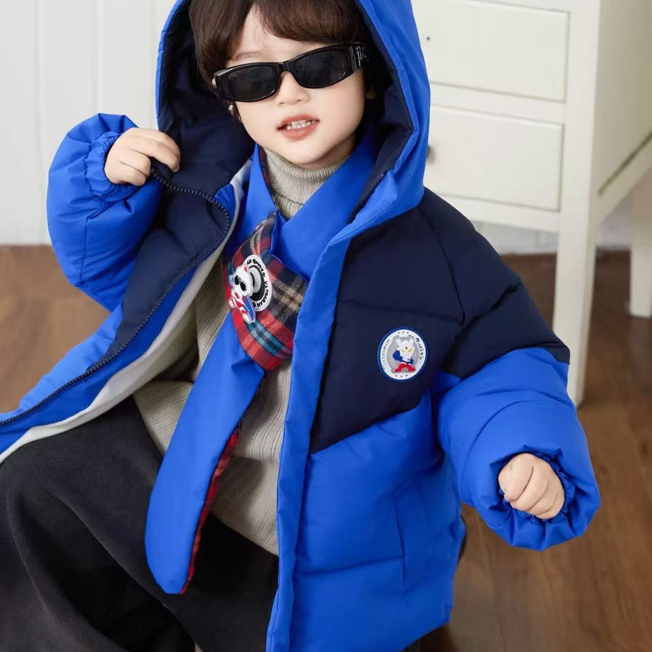 8864中大童春秋款外套（奥特曼）