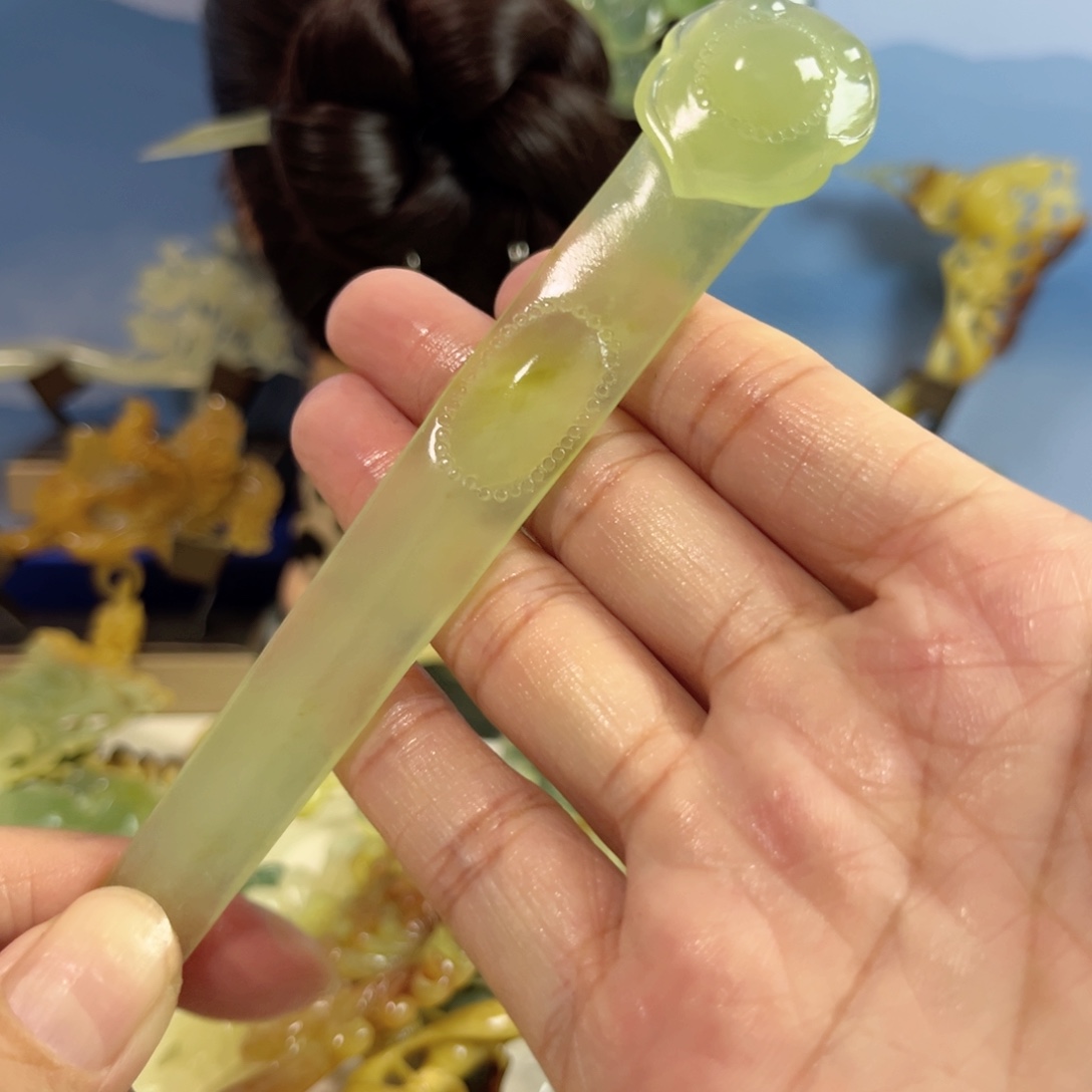 蛇纹石玉未镶嵌发饰