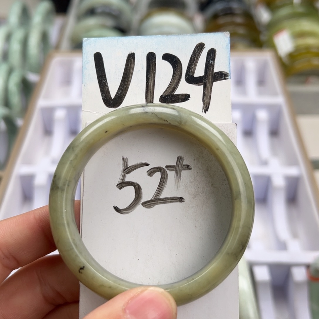 岫玉手镯未镶嵌天然岫玉微瑕