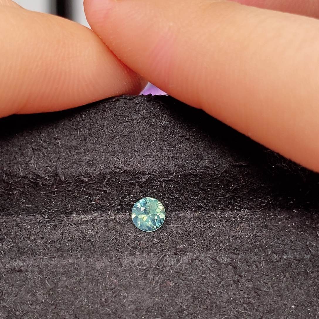 蓝宝石裸石未镶嵌1308号0.41ct