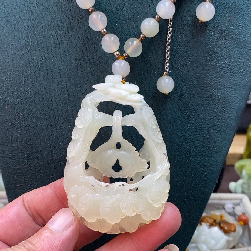 【闪购商品】蛇纹石玉吊坠未镶嵌