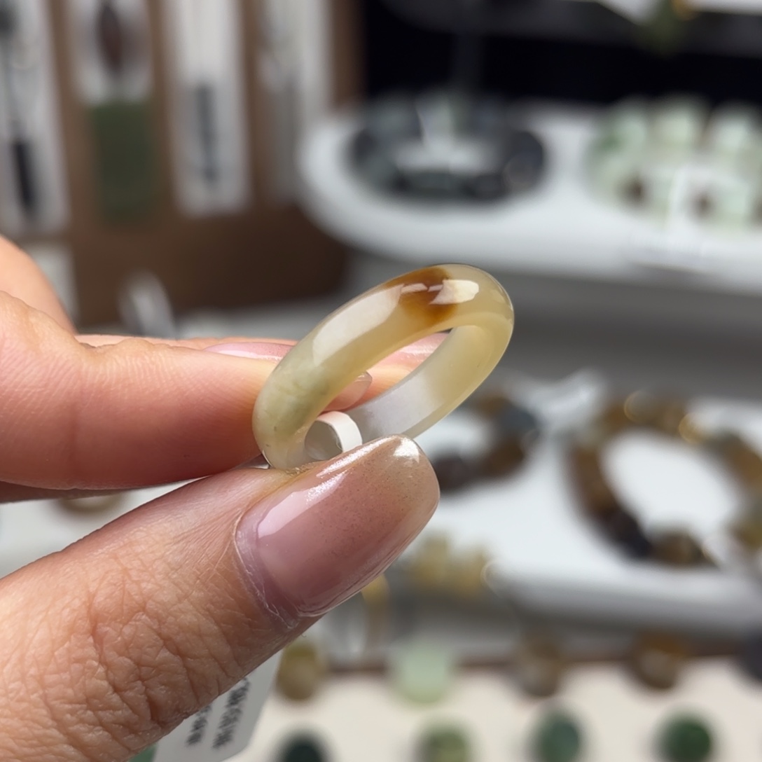 安***！和田玉（糖玉）未镶嵌手链