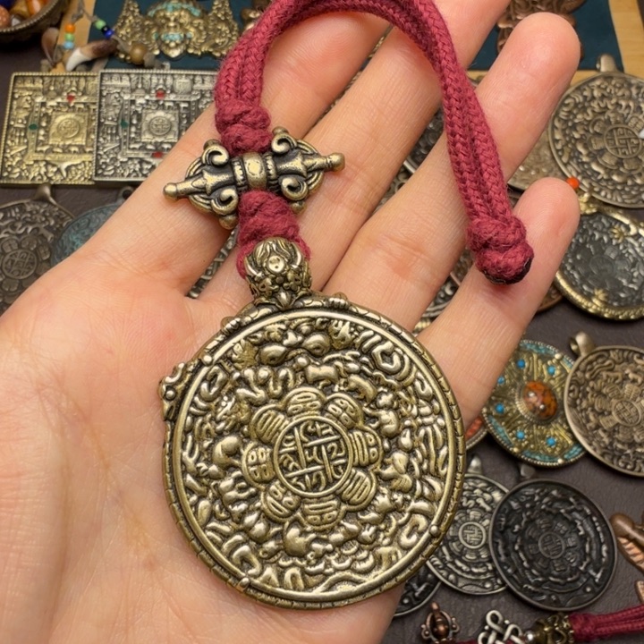 藏传文玩九宫如图