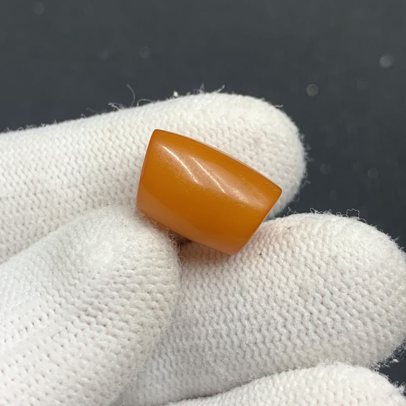 Q1232保真原矿俄料尺寸10.6*16mm蜜蜡单颗马蹄斜切顶珠支持复检