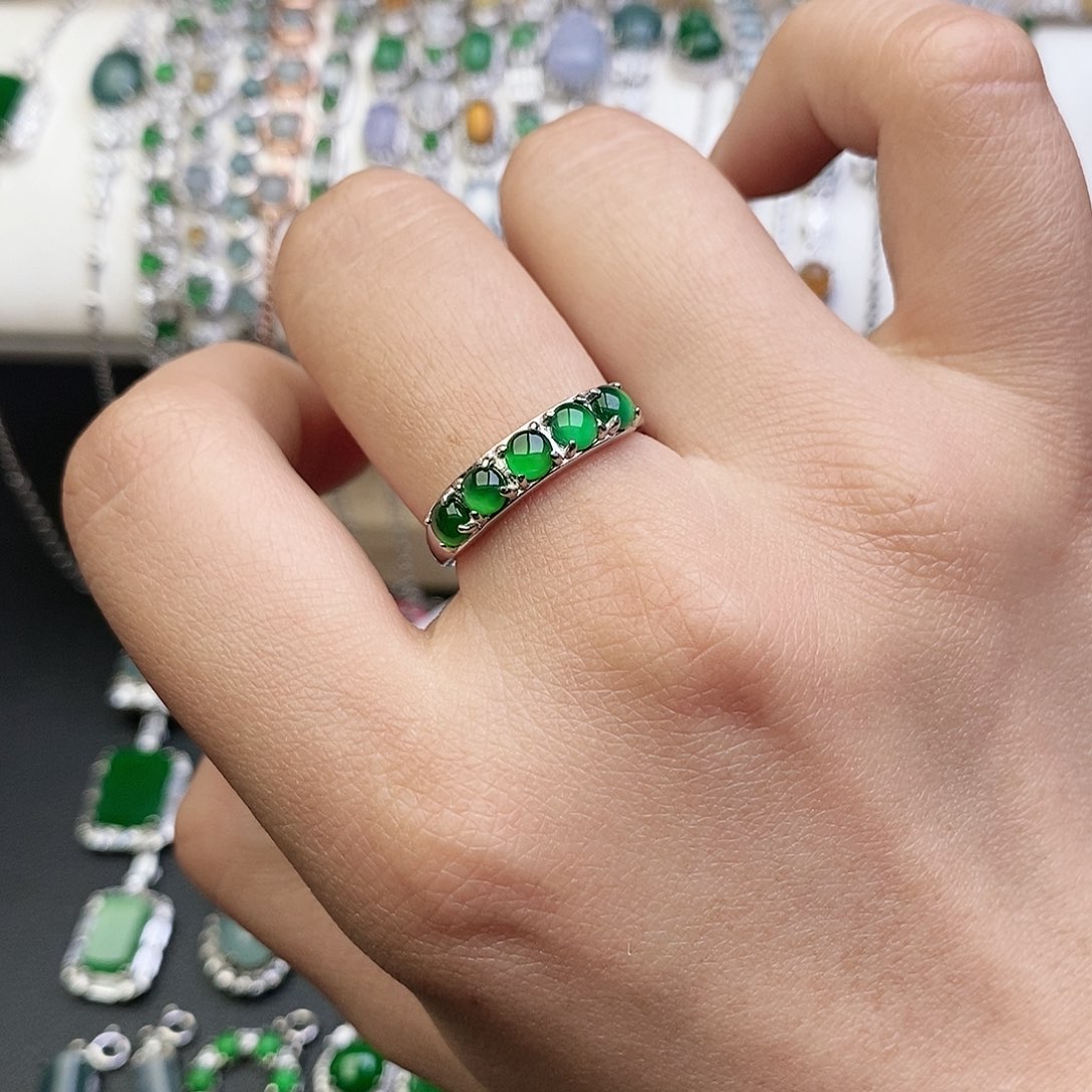 岛***y翡翠银S925镶嵌戒指