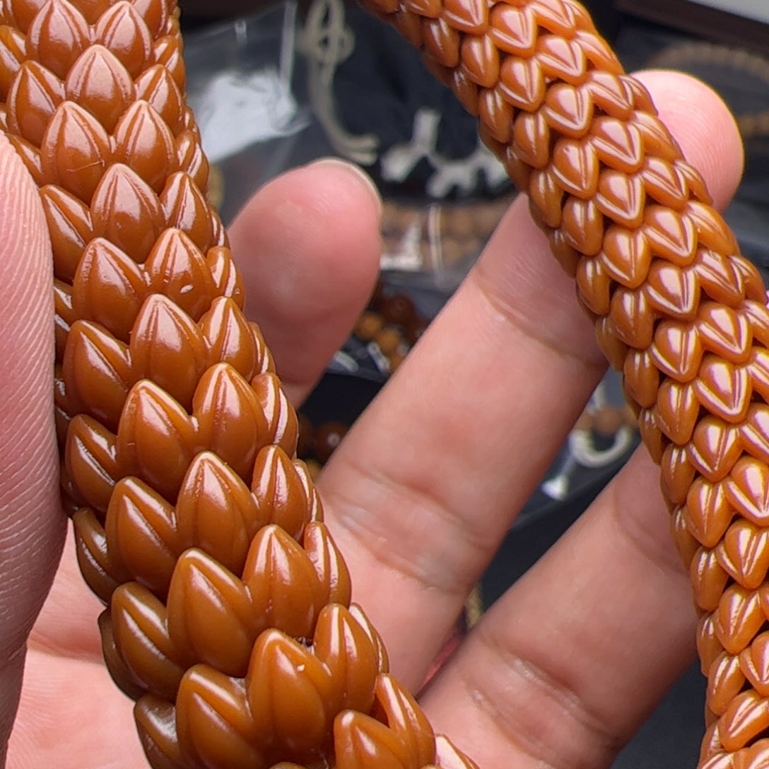 猴头核桃吊坠哦句路